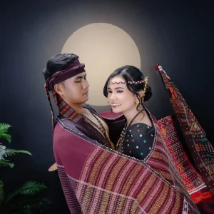 Sahat rodi namatua, Au dohot Ho Nadua gabe Sada.#fotostudiosiantar #adatbatak #fotopreweddingin (6)